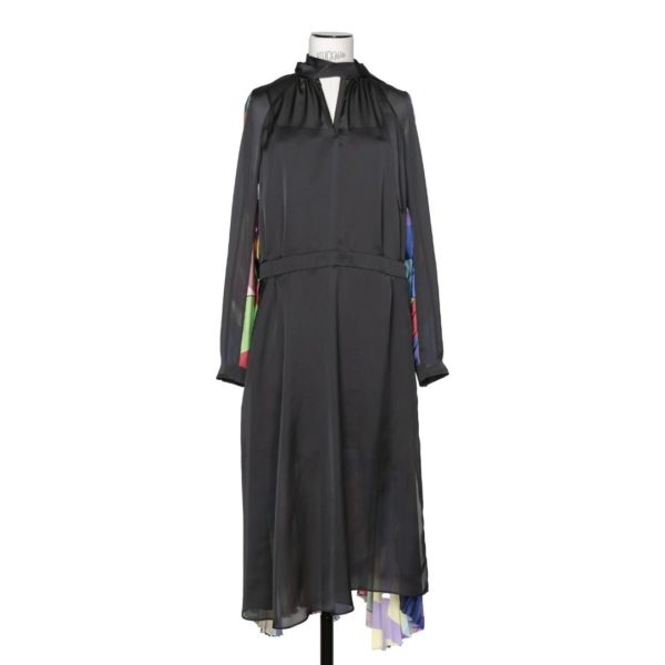 Titip-Jepang-sacai-x-KAWS-Dress-Multi-1